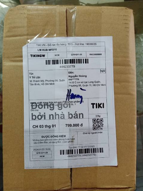 Máy chạy rất êm, shop đóng gói bao bì cẩn thận và có kèm phiếu bảo hành đầy đủ , shipper vui vẻ .Cảm ơn shop nhé !