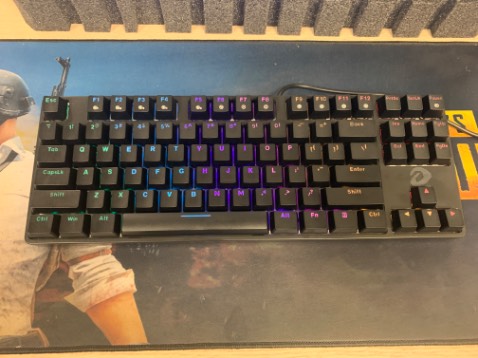 Bàn phím tuyệt vời trong tầm giá. Rainbow RGB, Brown switch, có âm phím cơ và lực gõ vừa phải. Hoàn thiện chi tiết Keycap chưa sắc nét lâm. Nhưng đối với mình là ổn.
Hàng giao cực nhanh! Bàn phím tuyệt vời trong tầm giá. Rainbow RGB, Brown switch, có âm phím cơ và lực gõ vừa phải. Hoàn thiện chi tiết Keycap chưa sắc nét lâm. Nhưng đối với mình là ổn.
Hàng giao cực nhanh!