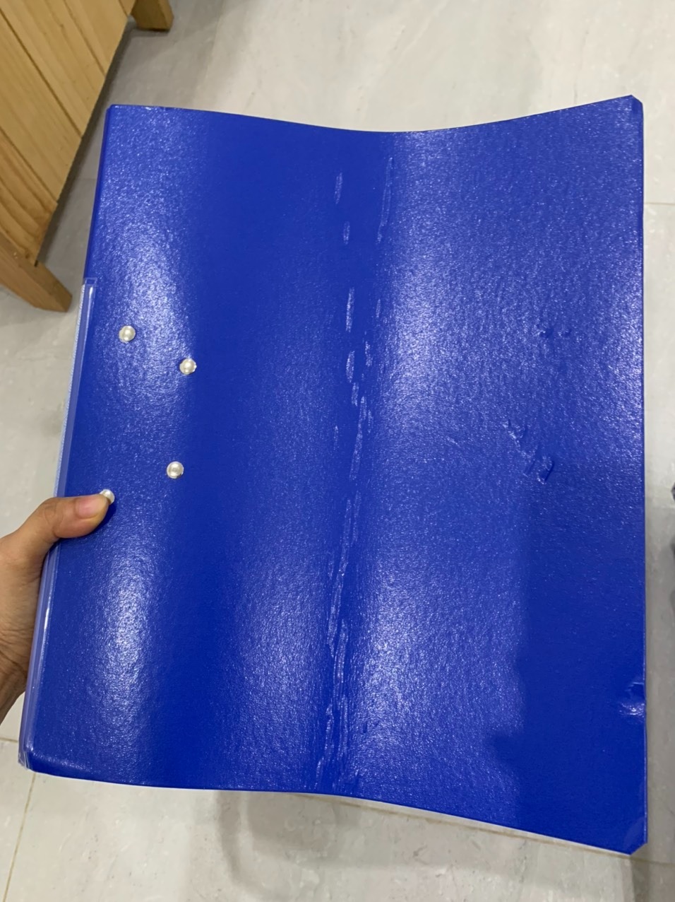 Cần đổi lại san phẩm khác vì bị trầy, móp méo không sư dụng được