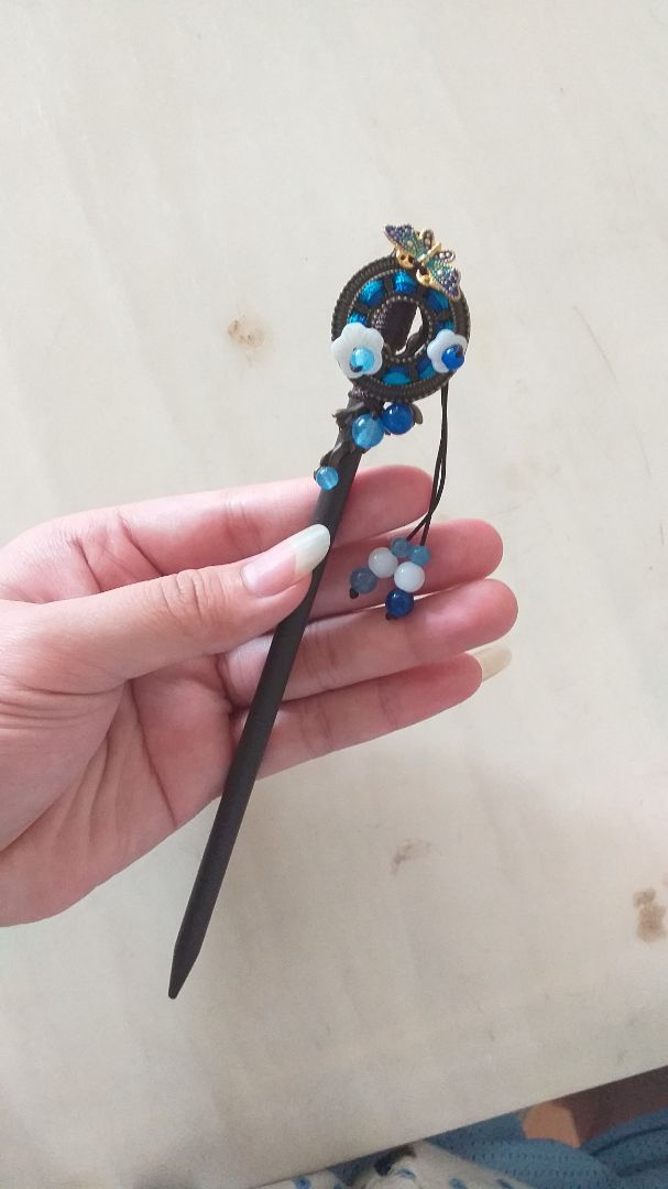 trâm đẹp, đúng mẫu, giao đúng hẹn,.. nói chung là hài lòng ??