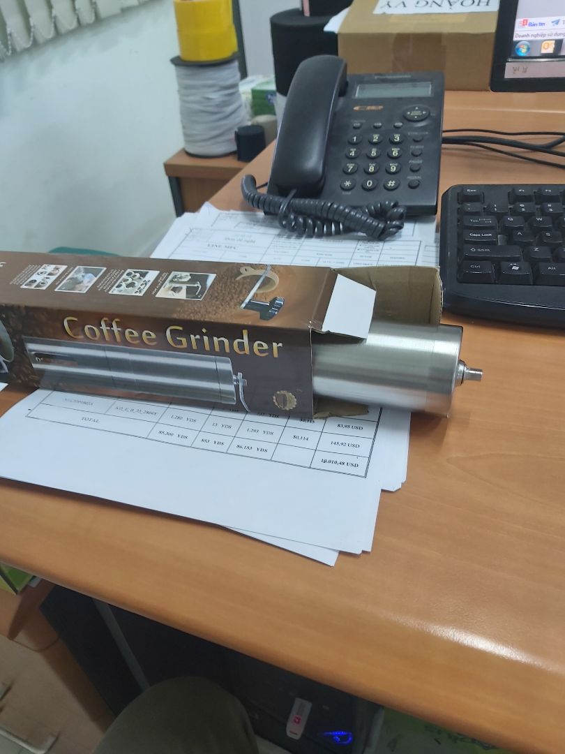 làm ơn liên hệ lại tôi; nhận hàng bị thiếu cái tay quay