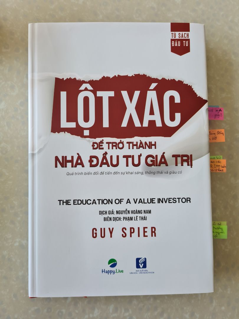 Lột xác để trở thành nhà đầu tư giá trị - The education of a value investor | Tiki