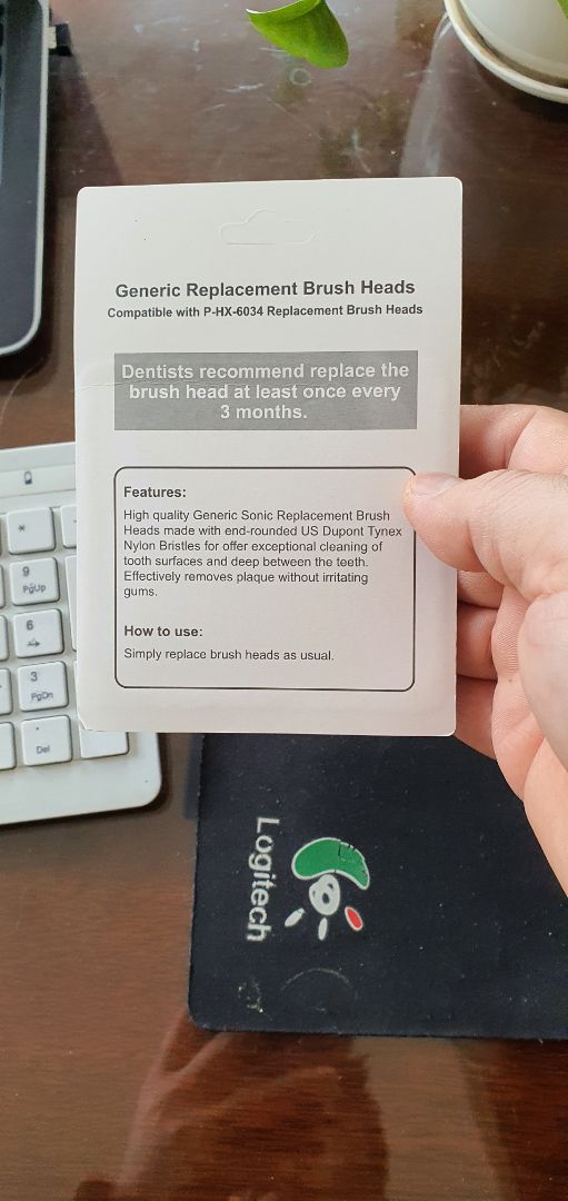 Bộ gồm 4 đầu HX-6034 cho trẻ em lắp máy Philips. 2 Bé nhà mình thấy thích luôn. Cũng không ngờ bộ đầu lại đẹp vậy, chắc chắn, 2 màu xanh đỏ bắt mắt. Lắp máy Philips chuẩn luôn. Nhà bán uy tín, rất ưng Bộ gồm 4 đầu HX-6034 cho trẻ em lắp máy Philips. 2 Bé nhà mình thấy thích luôn. Cũng không ngờ bộ đầu lại đẹp vậy, chắc chắn, 2 màu xanh đỏ bắt mắt. Lắp máy Philips chuẩn luôn. Nhà bán uy tín, rất ưng