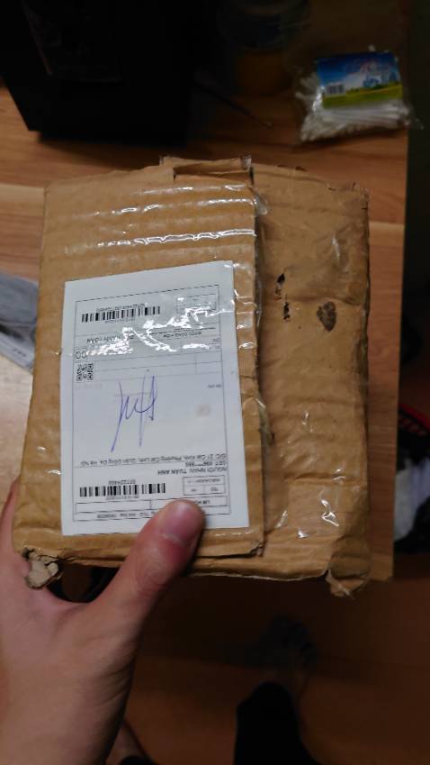 Hàng đóng gói sơ sài, quảng cáo hàng loại 1 mà như hàng loại 3, độ hoàn thiện kém, bẩn dính đen nồi, phần lòng nồi có hiện tượng tróc và bẩn mốc