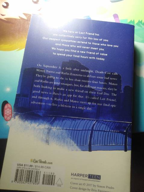 mới nhận về thấy chất bìa hơi lạ nhưng nhìn chung là cái truyện nó ngon, không uổng công chờ restock ::>> bên vận chuyển cx giao khá nhanh - 2 ngày đã tới