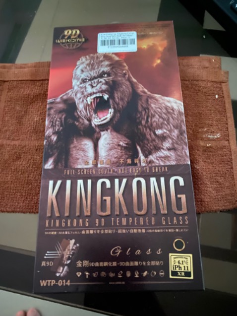 Giao hàng nhanh, đóng gói pro , hộp thiếc mà đựng có miếng kính, uổng phí quá nhưng cũng dễ hiểu vì vậy mới bảo quản được, dán cũng dễ, nó tự hít vô nên đẹp, hạn chế bọt khí, độ bền thì phải cần thời gian Giao hàng nhanh, đóng gói pro , hộp thiếc mà đựng có miếng kính, uổng phí quá nhưng cũng dễ hiểu vì vậy mới bảo quản được, dán cũng dễ, nó tự hít vô nên đẹp, hạn chế bọt khí, độ bền thì phải cần thời gian