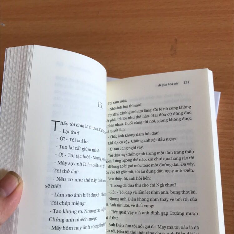 K ngờ sách nhỏ vậy, chắc đây là bản in mới của nxb. Nội dung thì mình chưa đọc nên k đánh giá, nhưng luôn ủng hộ sách của bác Ánh. Sách đc bọc cẩn thận. Giao hàng nhanh