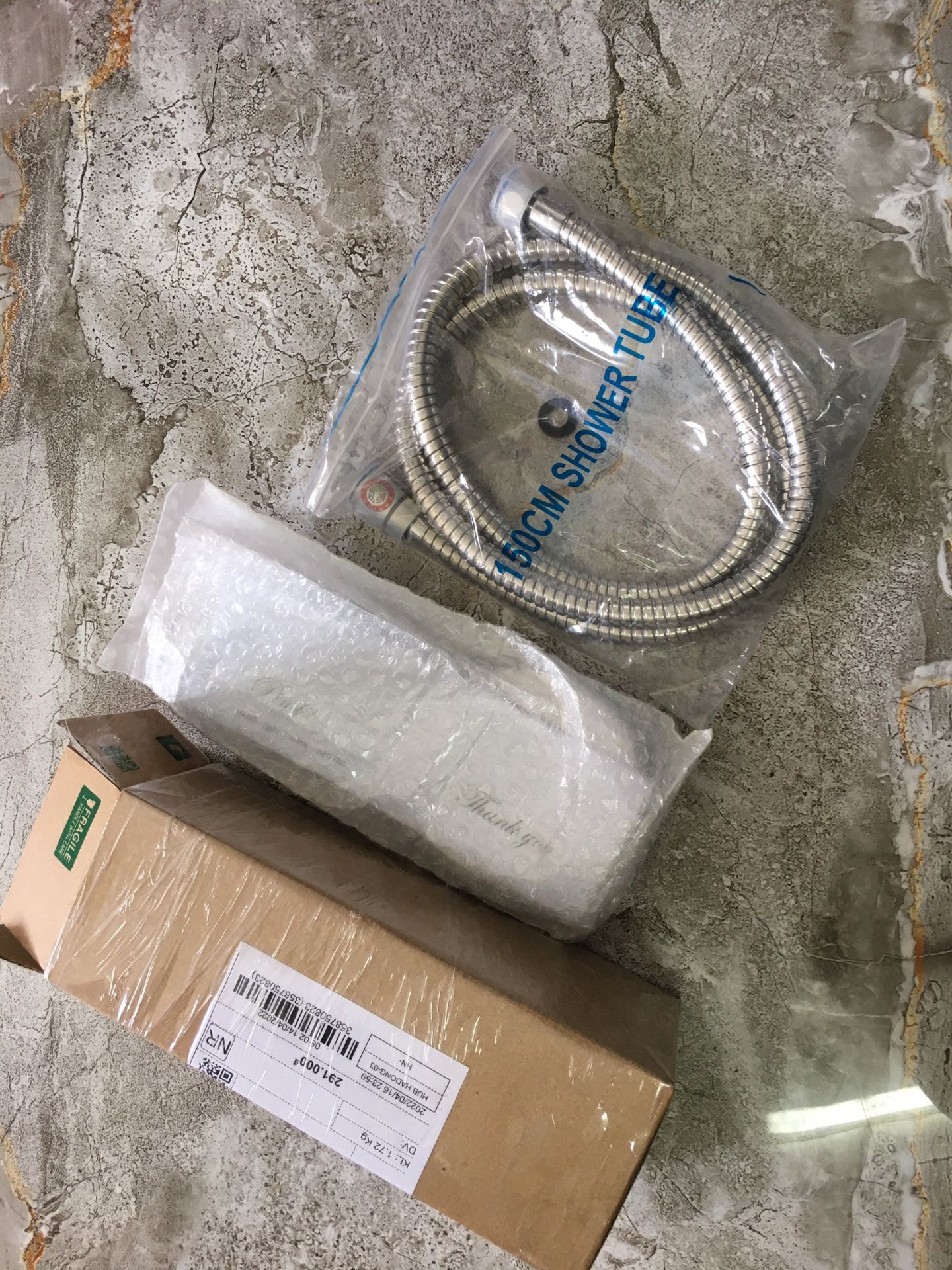 Quay lại ủng hộ shop mua luôn 1 bộ cả dây và bát dùng rất thích, chât lượng rất oki, đóng gói cẩn thận nhất từ khi mua onl, còn kèm dư dự phòng roăng cho nữa chứ. cho shop 5* cộng cộng. Cảm nhận cá nhân của 1 người mua onl.