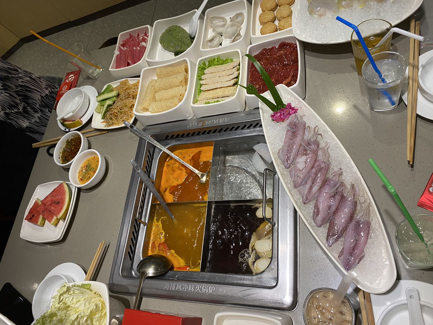 Giao hàng nhanh. Tuy nhiên vải lại không đc như ý muốn. Nhất là màu hồng vải hơi xấu. Giao hàng nhanh. Tuy nhiên vải lại không đc như ý muốn. Nhất là màu hồng vải hơi xấu.