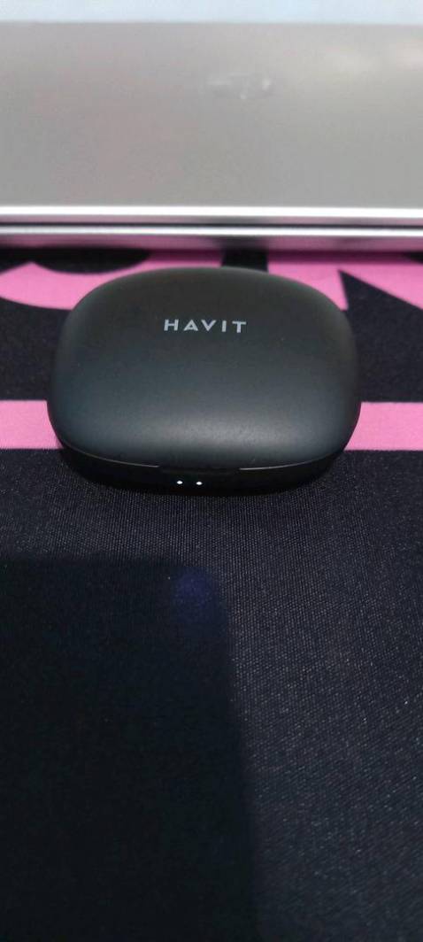 Đóng gói bằng bọc chống sốc nên rất ok ko bị móp méo j cả
Tai nghe khá ổn trong tầm giá, âm bass tạm, âm lượng to nên mở 60-70 là đủ nghe
Game mode vs music mode ko khác nhau mấy
NÊN MUA