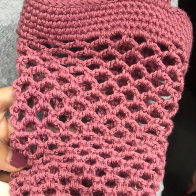 Túi rất rất xinh! Màu đẹp, chất kiệu cũng đẹp
Đan rất đều tay