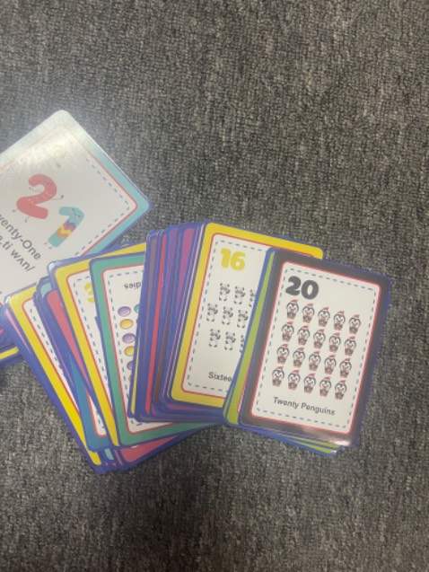 Sản phẩm đẹp mắt, ưa nhìn thuận tiện cho việc mang đeo học tập mọi lúc mọi nơi