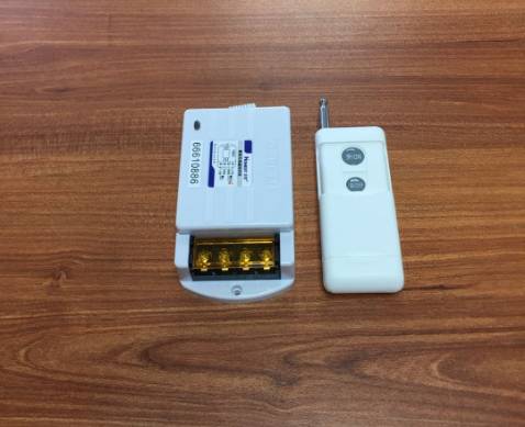 Hàng giao đúng mẫu mã, đóng gói cẩn thận.
Ship nhanh, trước ngày dự kiến.
Trải nghiệm sau khi dùng mấy ngày thì điều khiển dùng tốt, cách xa mấy trăm mét điều khiển vẫn nhạy, vì dùng cho gia đình nên cũng chưa thử khoảng cách xa.
Nói chung rất ưng ý. Nếu dùng bền thì lần tới mình sẽ ủng hộ và giới thiệu bạn bè.