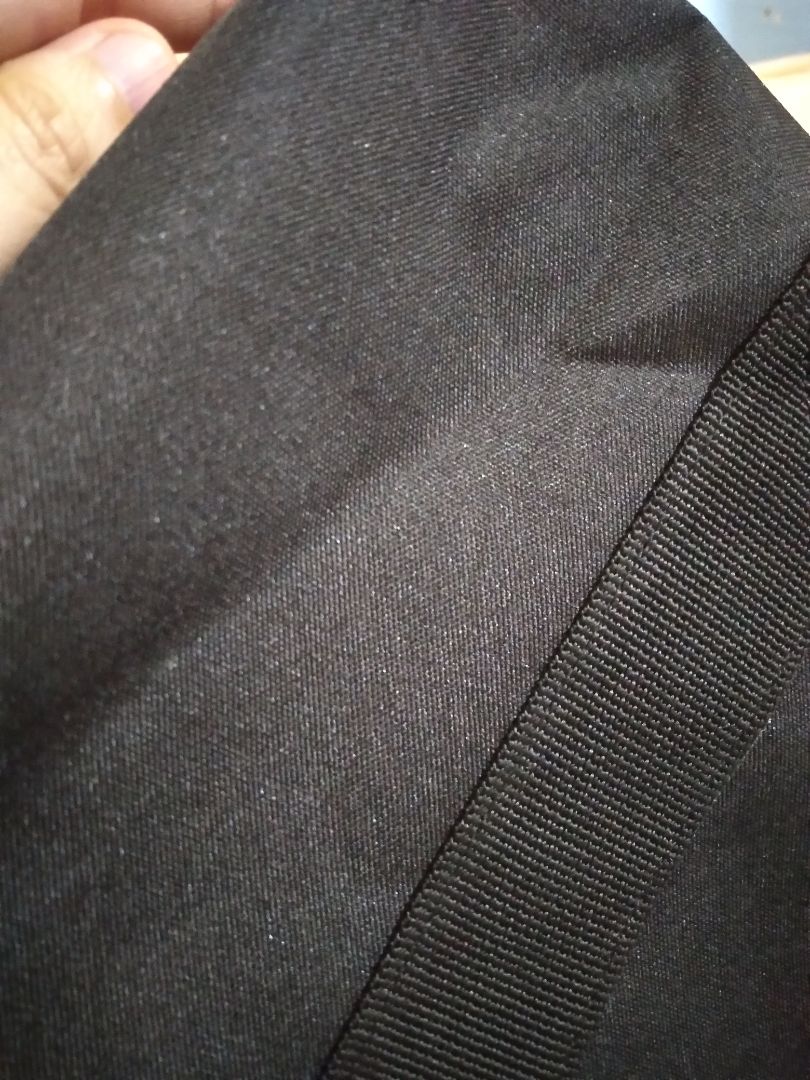 Shop gửi nhầm hàng cho mình. Đã gửi lại đúng sản phẩm mình đặt. Xử lý tốt. Hàng đẹp, chất lượng.