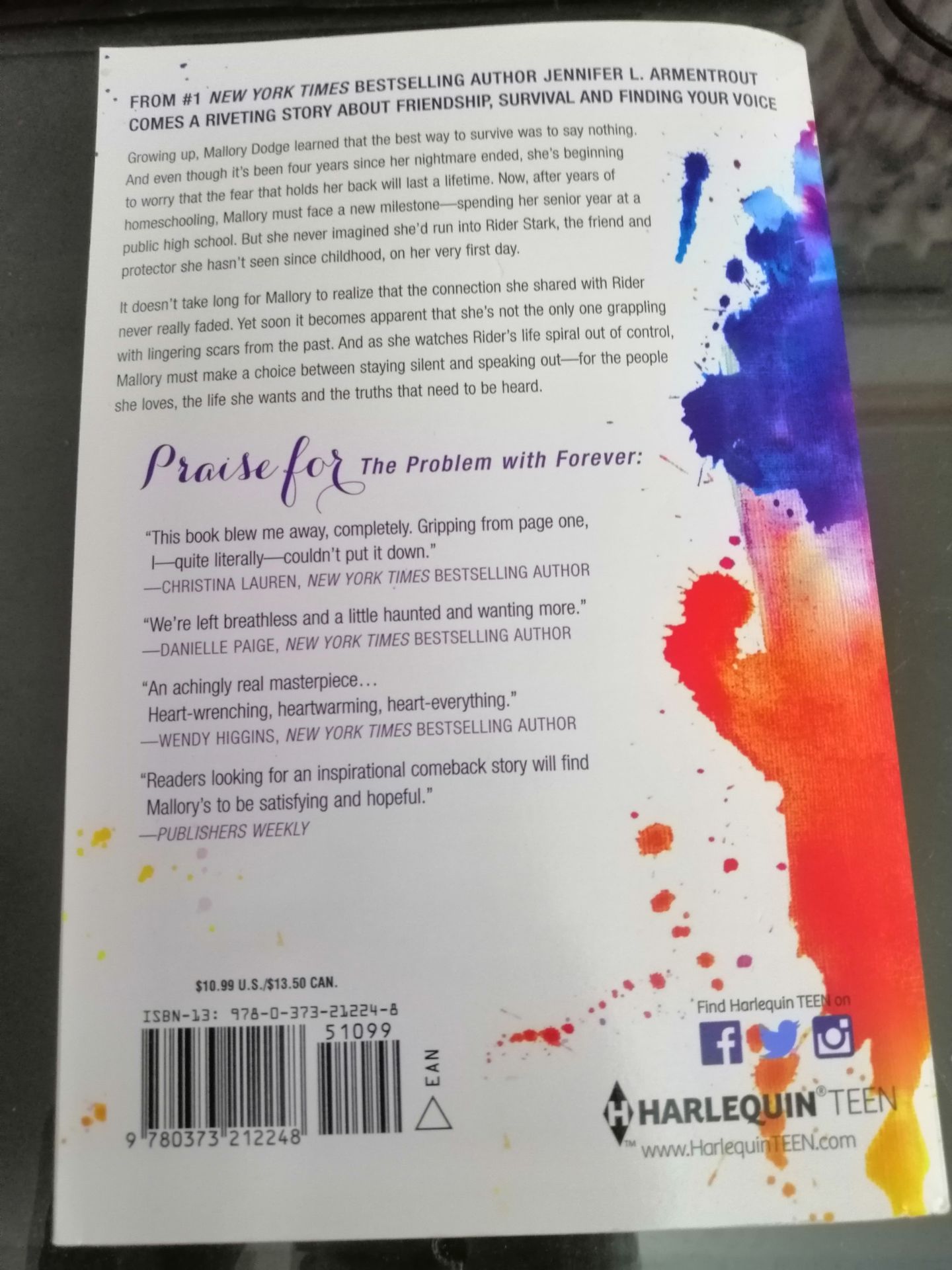 Sách bìa đẹp và mới. Nhưng tiki lần này giao khá trễ so với dự kiến.