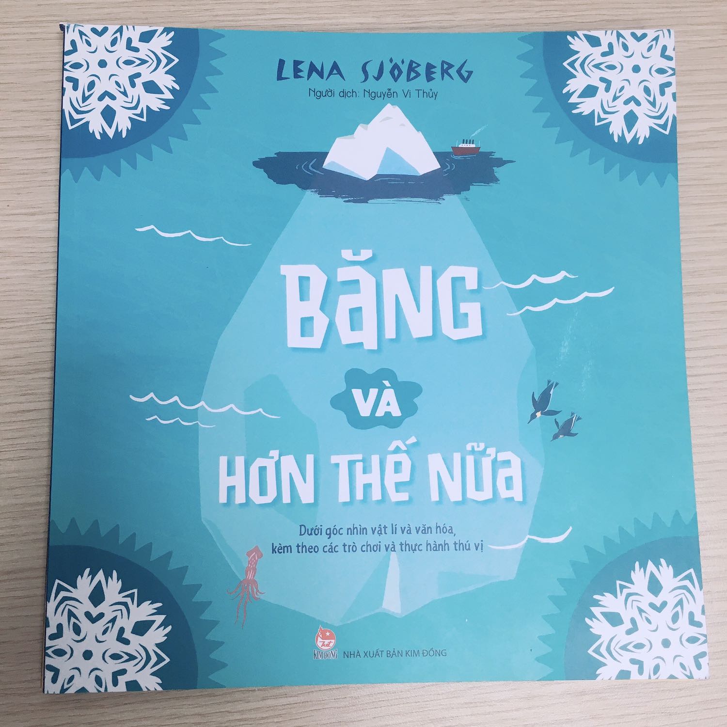 Mua 2 quyển và thấy rất hay ,bổ ích . Sẽ là một trong những kiến thức rất hữu ích cho bé . Thậm chí là có cả những điều chưa chắc phụ huynh đã biết