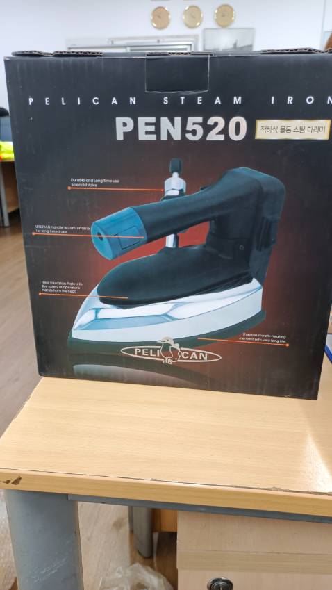 Mình đặt mua bàn ủi hiệu Eunsung, hàng thực tế nhận dc là Pen520  của Pelican. đề nghị đổi lại cho mình gấp.