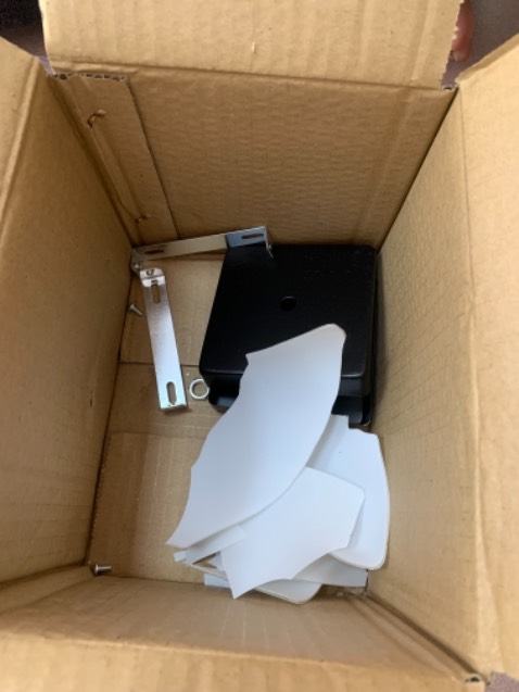 😀 shop đã khắc phục nên mình sửa đánh giá.rất bực bên bộ phận cskh của shop nhưng hài lòng sản phẩm nhé,vì đẹp vs sáng lắm ạ

Shop làm ăn k có tâm,gói hàng dễ vỡ mà sơ sài,nhận hàng vỡ báo shop,shop hẹn gởi hàng đổi mà gần 1 tháng k nhận được,shop lươn lẹo dẫn khách hàng ngày này qua ngày khác,khách hàng nt k thèm phản hồi.quá tệ.dẫn khách hàng quá lâu đến nỗi quá hạn để phản ánh đến tiki