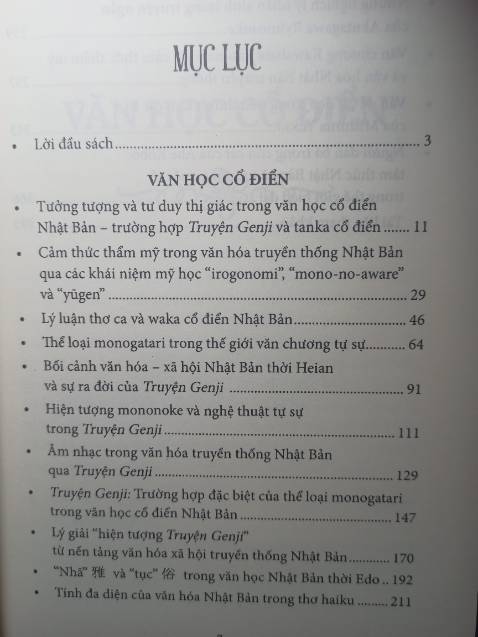 Sách rất hay, lượng kiến thức nhiều, văn phong của cô vừa hoa mĩ vừa giản dị nên rất dễ hiểu.