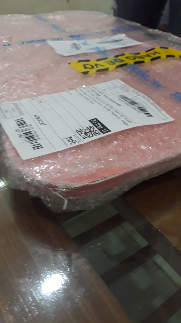 trầy sướt bể góc hết.thật tệ quá ri sao dám mua nữa trầy sướt bể góc hết.thật tệ quá ri sao dám mua nữa