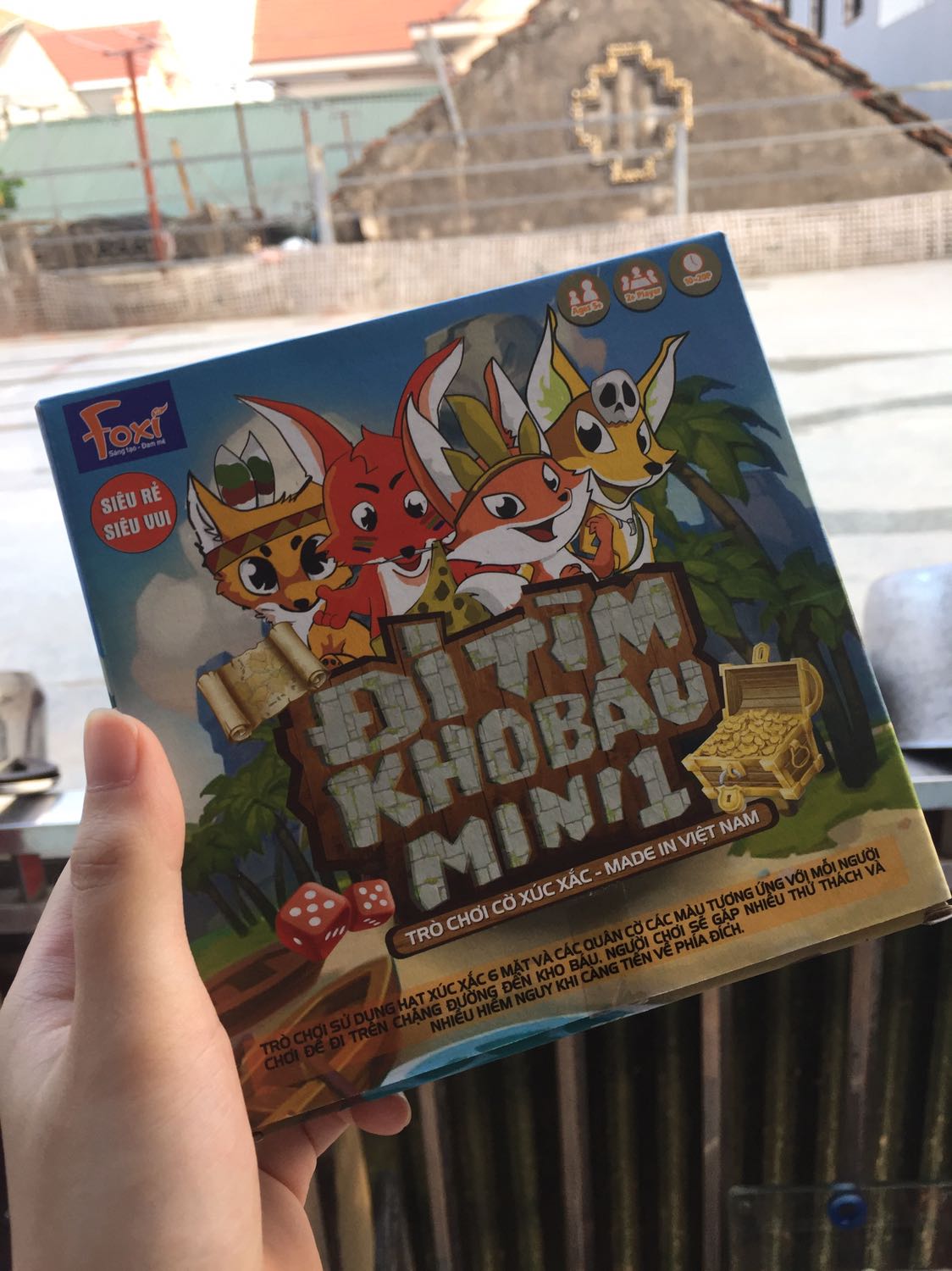 Gói hàng đẹp, chắc chắn. 
Giao hàng siêu nhanh, vừa sáng đặt mà chiều đã có.
Chơi khá vui