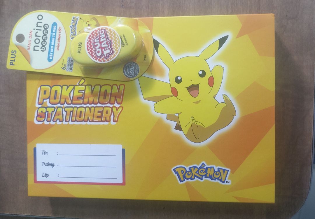 Hộp bút rất dễ thương. Giá hơi chát nhưng chất lượng tốt, giao hàng nhanh. còn có quà kèm theo nữa.