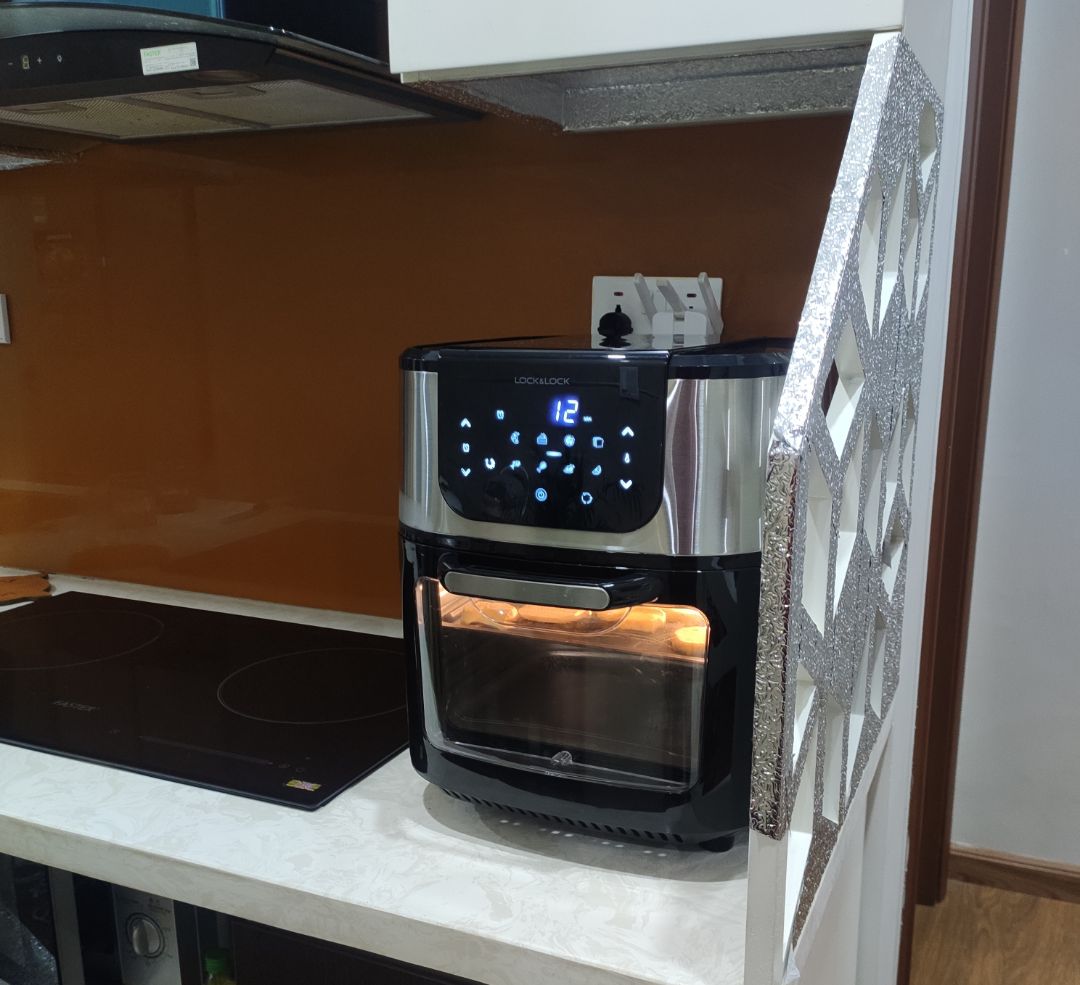 EJF691 có kiểu dáng nhỏ gọn, trang nhã, phù hợp với mọi gian bếp