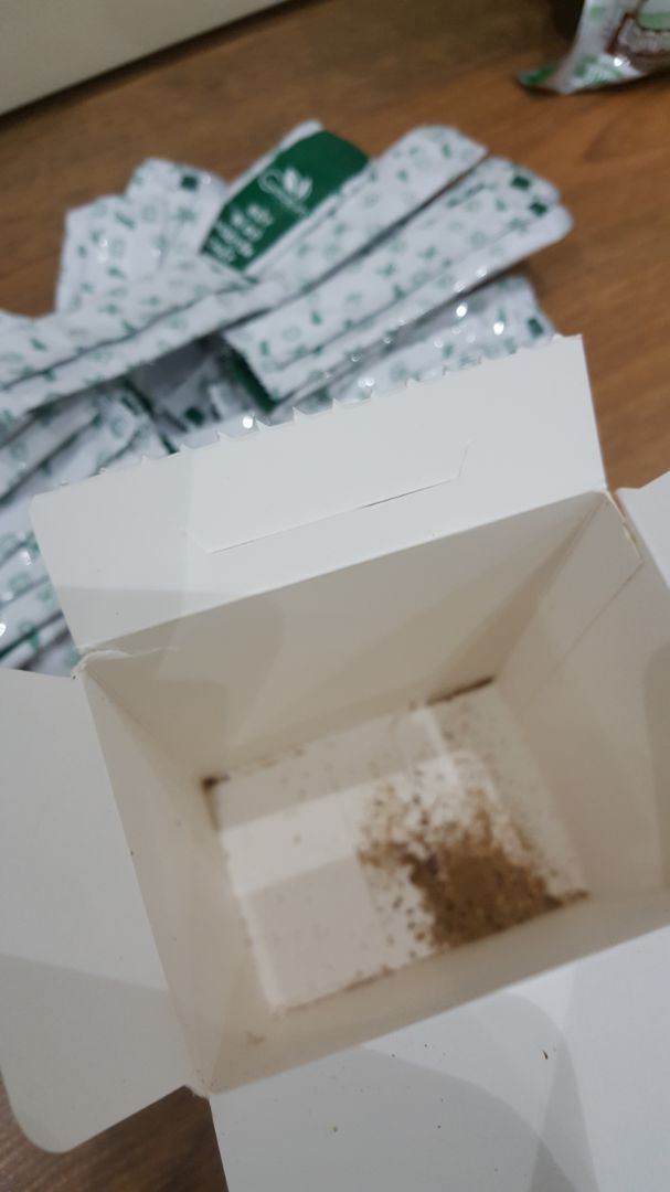 Bột gì mà mọt kiến dưới đáy hộp. Giá thì đắt hơn 5 lần bột bích chi. Đề nghị đóng cty. Khi nào vô khu công nghiệp hãy làm thực phẩm vị khó quản lý chất lượng chuẩn được. Iso gì mà bột ngũ cốc bột bí đỏ mở ra đều bị vậy. Quá tệ.