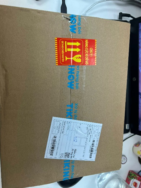 - giao hàng: nhanh, đóng gói cẩn thận không méo mó
- sản phẩm: màu sắc ổn, bình giữ nhiệt cũng tốt
- giá cả: săn giá phù hợp