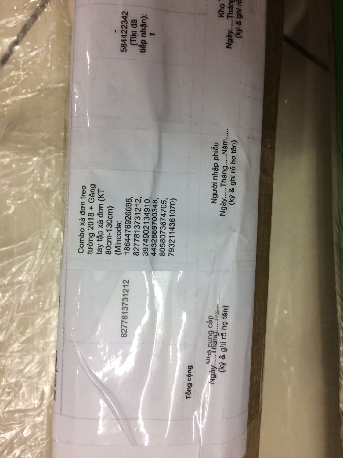 Giao hàng không có "găng tay" , không như quảng cáo.
Đề nghị Tiki xem lại trước khi duyệt sản phẫm.