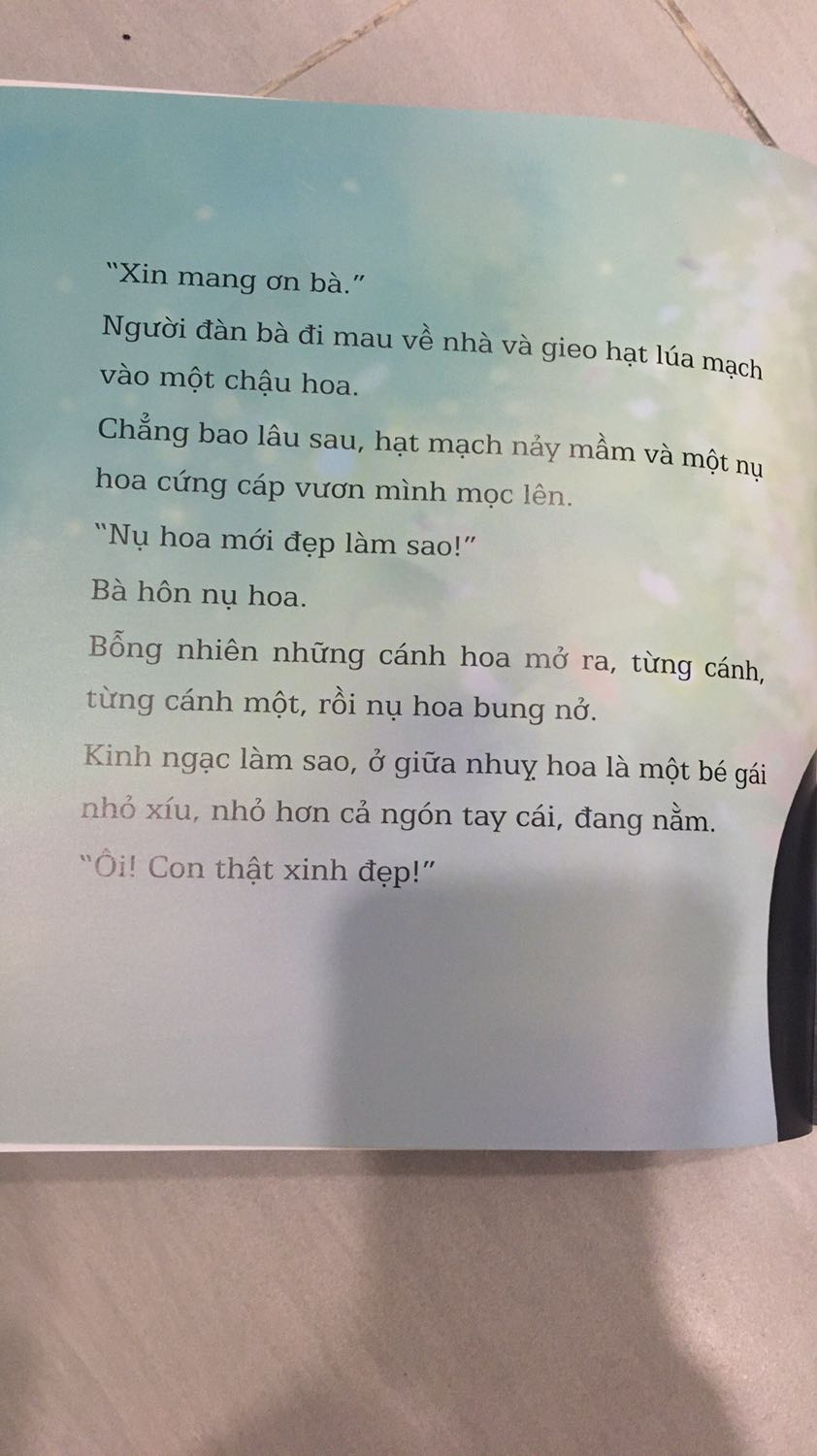 Tiki giao hàng nhanh. Sản phẩm có giá tốt. Sách có nội dung hấp dẫn. Tranh minh hoạ cực kỳ sống động, dễ thương.