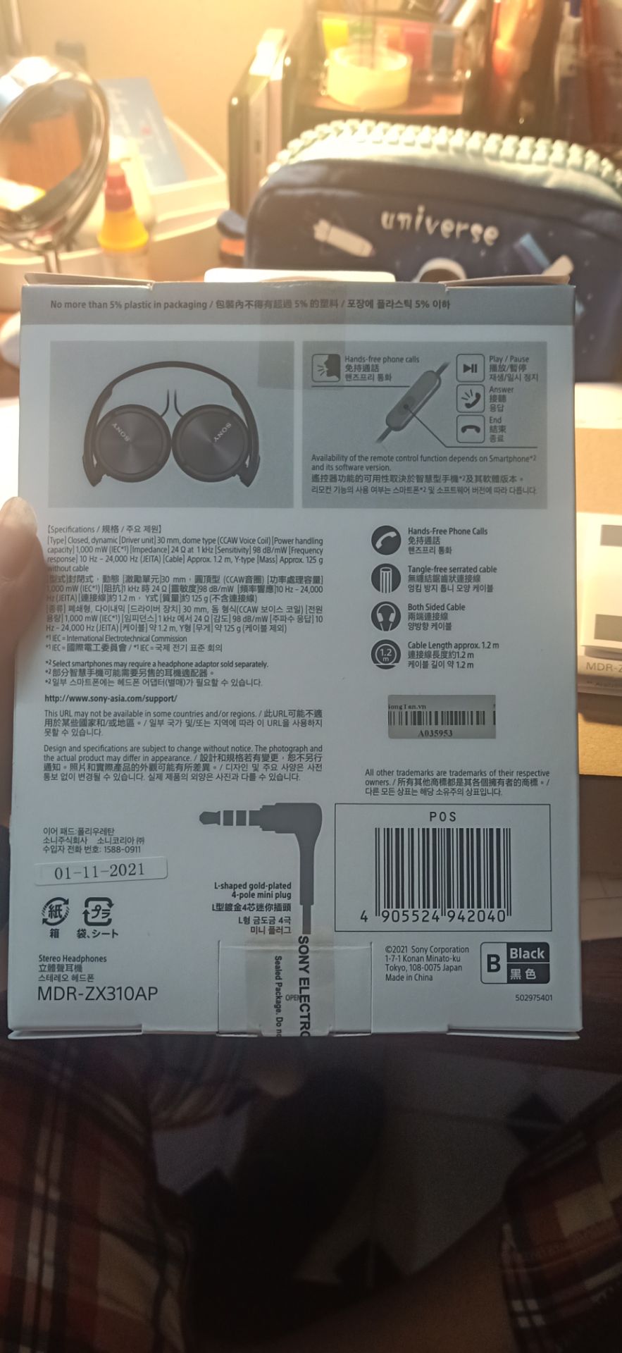 Mình đã đọc rất nhiều người review cũng như xem đánh giá trên youtube trước khi mua em này. Sản phẩm khi ship được đóng gói rất cẩn thận, chắc chắn, có bảo hành và hướng dẫn đầy đủ, 100% chính hãng. Về chất lượng, với một người nghe nhạc gần như cả ngày như mình thì tai nghe đáp ứng được. Bass mạnh, rõ, cách âm tốt. Không có lỗi kết nối, mic hoạt động tốt.