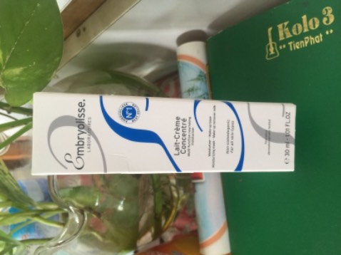 Cấp ẩm tốt,mùi thơm diu,Tiki giao hàng nhanh chu đáo.