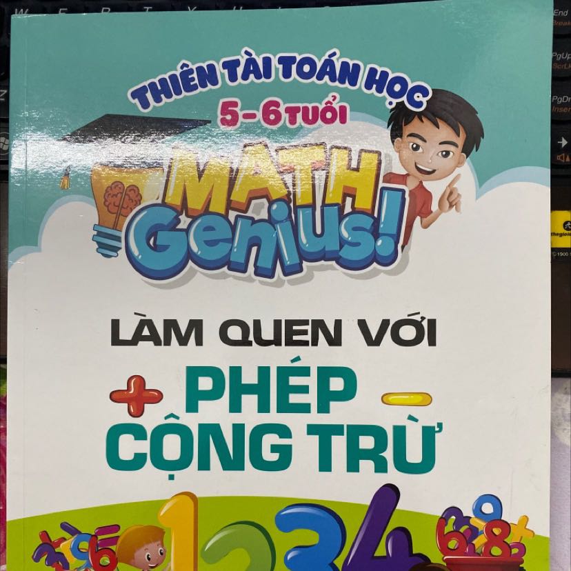 Bìa bóng đẹp. Bên trong sách in rõ ràng. Sách trang trí các hình vẽ rất phù hợp với lứa tuổi của các bé. Bé hứng thú khi giải các bài toán trong này.