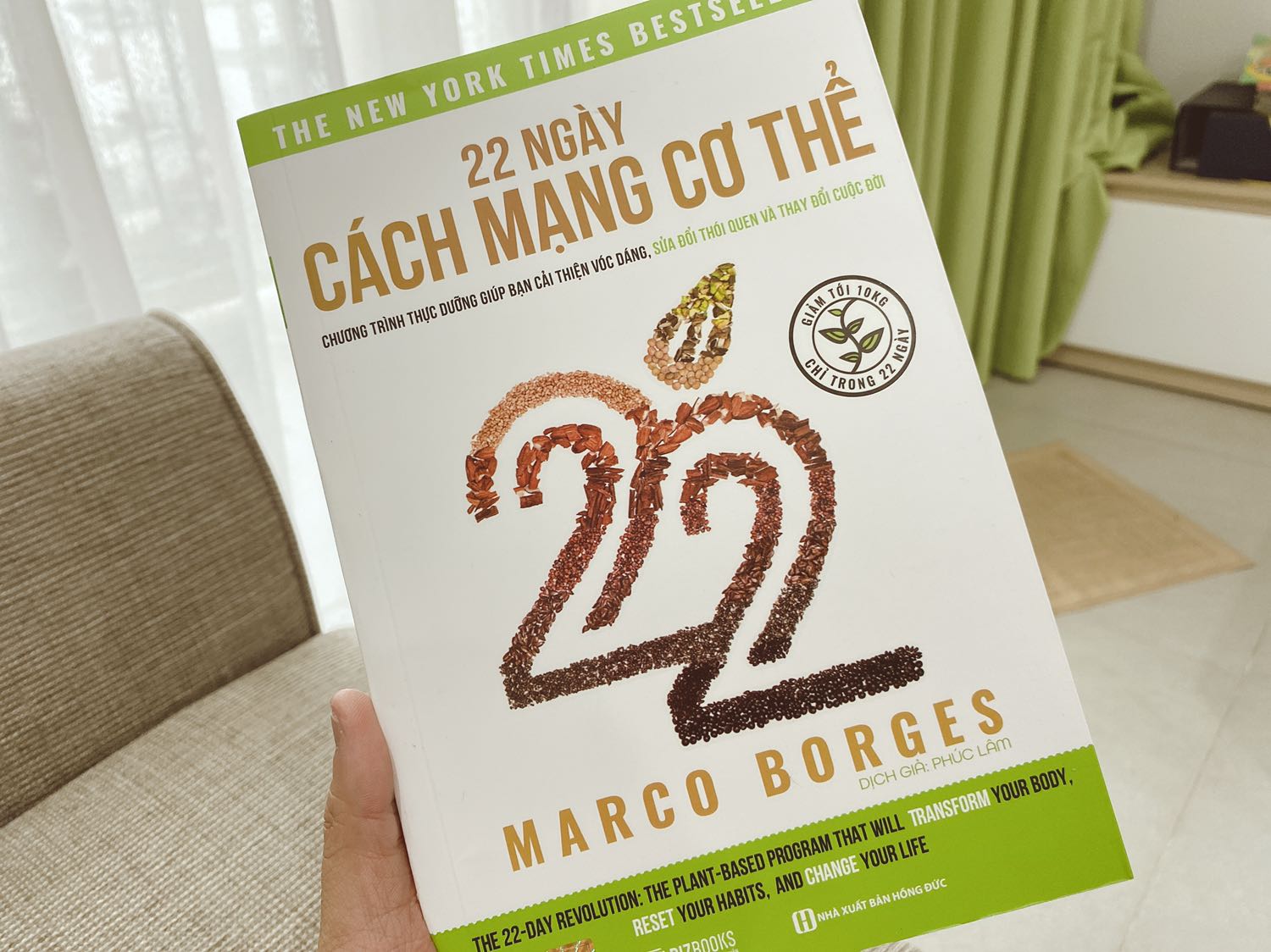 22 ngày để tạo thành thói quen, đúng là hơi khó nhưng nếu mình muốn cơ thể tốt hơn thì cố gắng thực hiện dù ko làm hết dc như trong sách. Cố làm dc nhiu cũng dc, cũng có thay đổi tích cực trong cơ thể mình đó ?