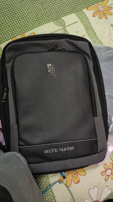 Shop đóng gói sản phẩm đẹp và chắc chắn. Phù hợp túi tiền. Shop phục vụ tốt. Thời gian giao hàng đối với liên tỉnh 3 4 ngày như vậy là ok rồi. Về phần chất lượng, thì phải sử dụng bề lâu bề dài mới biết được như thế nào. Mọi người ủng hộ shop nha!🙂