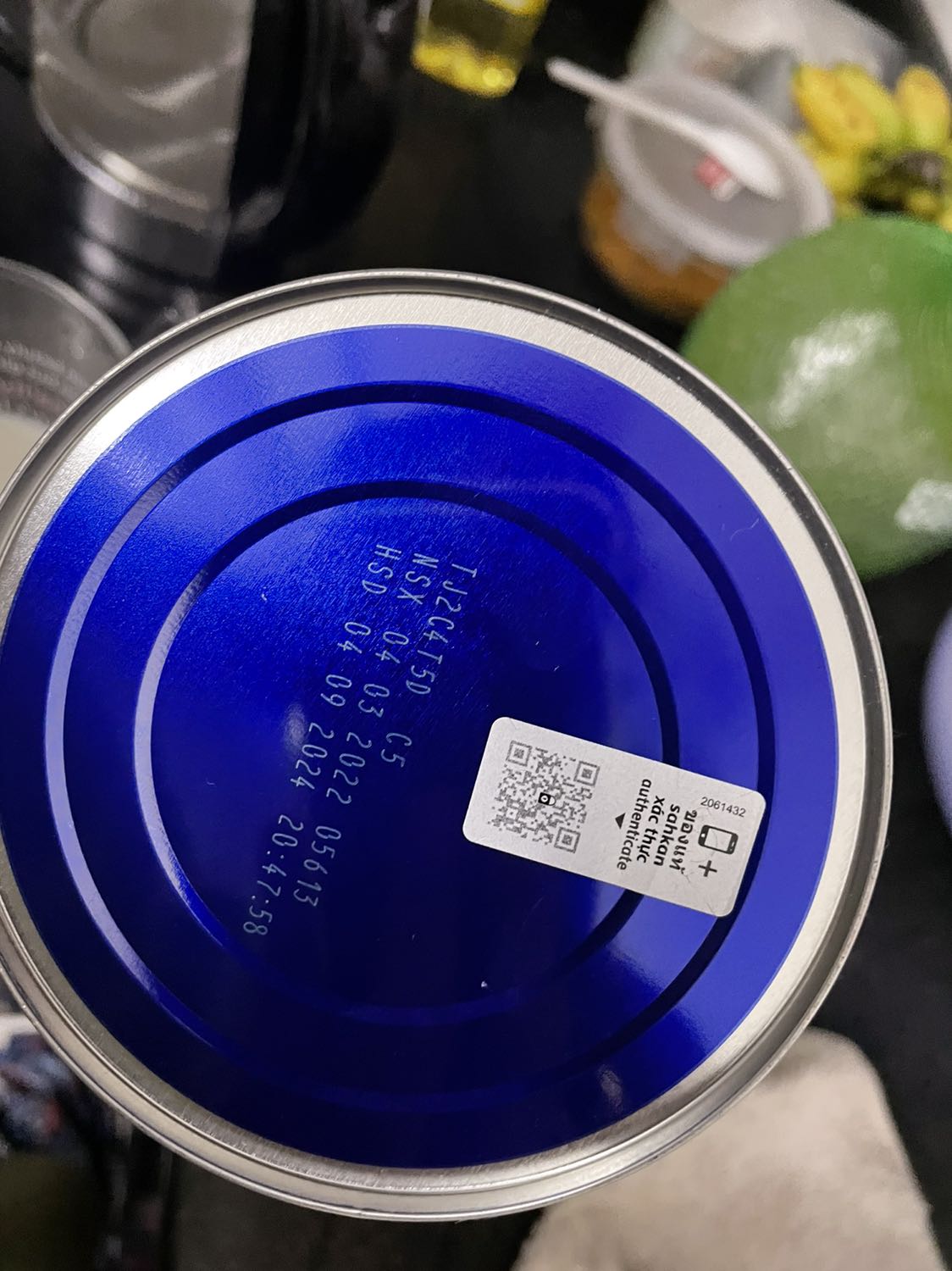 Sữa dễ uống. Nhưng mình mua 2 hộp mà tại sao vỏ hộp lại khác nhau nhỉ, hơi hoang mang