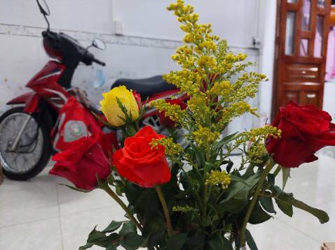 Đã nhận được hàng. Đóng gói cẩn thận, hộp đẹp. Để dùng thử để cảm nhận