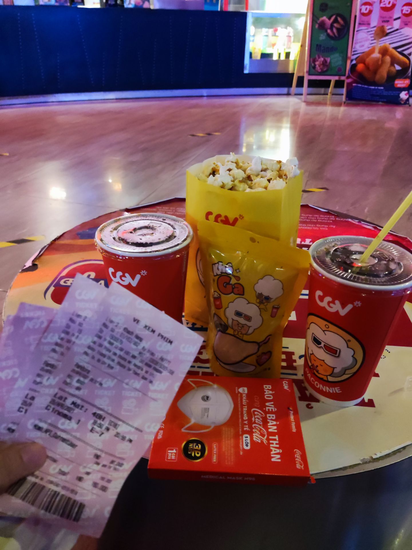 sản phẩm chất lượng rất tốt, giao hàng thì cực kì nhanh, shipper thân thiện, shop hỗ trợ nhiệt tình. nói túm lại oke ạ