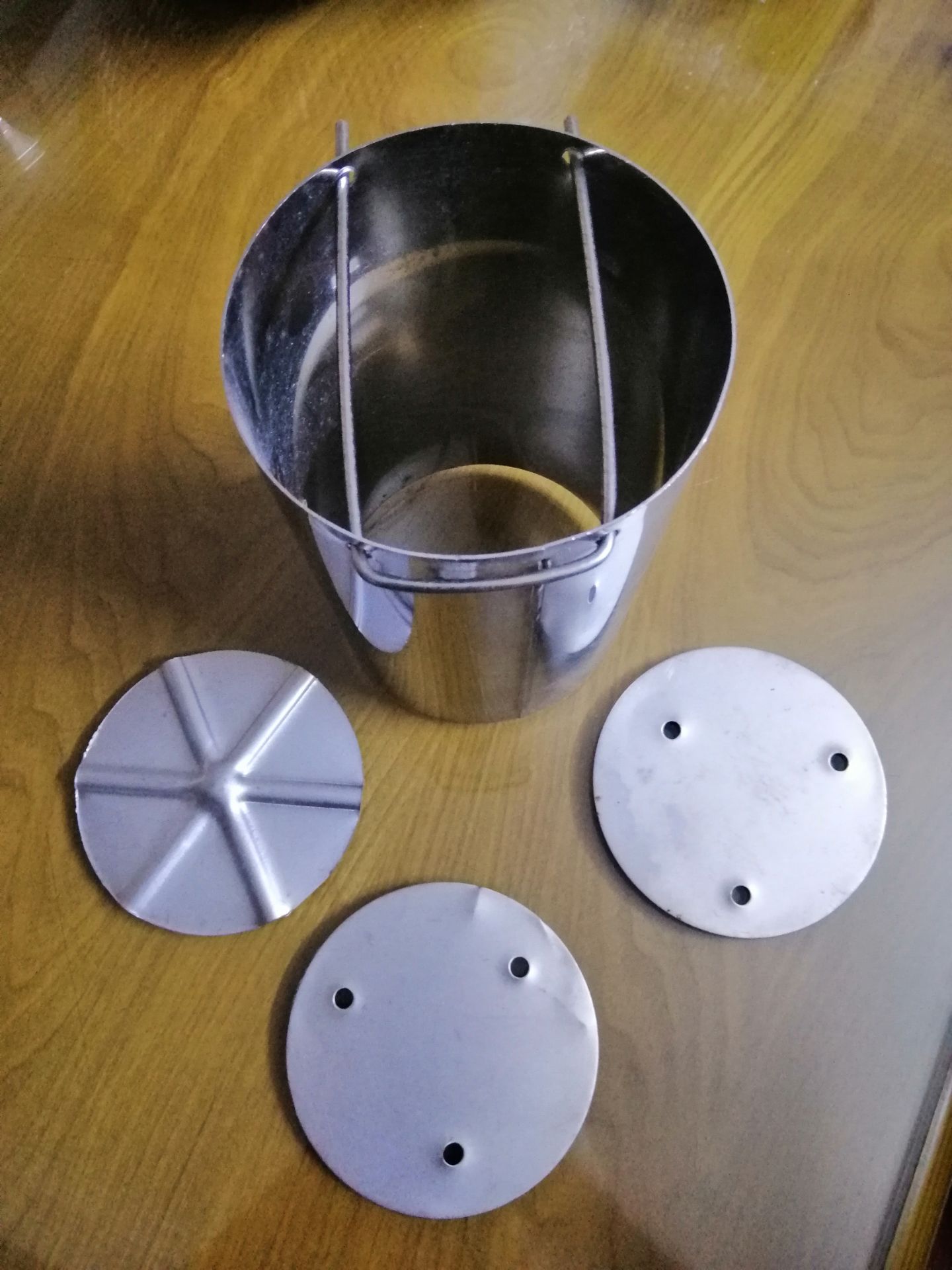 Nhiều khách hàng phản ánh là khuôn giao bị thiếu chi tiết, nhưng mình vẫn đặt hàng vì hy vọng nhà cung cấp đã cải thiện. Thực tế hàng nhận là như vậy, vẫn không đủ. Sao Tiki vẫn duy trì nhà bán hàng mất uy tín vậy nhỉ. Nhiều khách hàng phản ánh là khuôn giao bị thiếu chi tiết, nhưng mình vẫn đặt hàng vì hy vọng nhà cung cấp đã cải thiện. Thực tế hàng nhận là như vậy, vẫn không đủ. Sao Tiki vẫn duy trì nhà bán hàng mất uy tín vậy nhỉ.