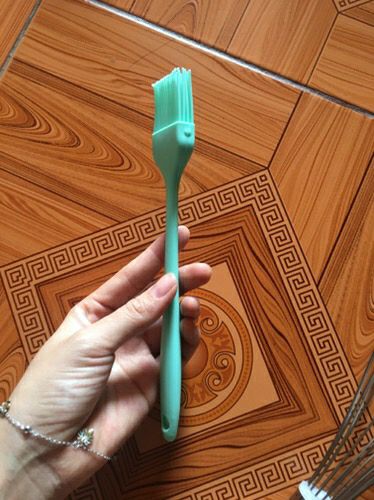 Chổi mềm, mịn, dùng thử thấy oke la lắm ạ, màu xanh sỉeu xinh. 5 sao nhé