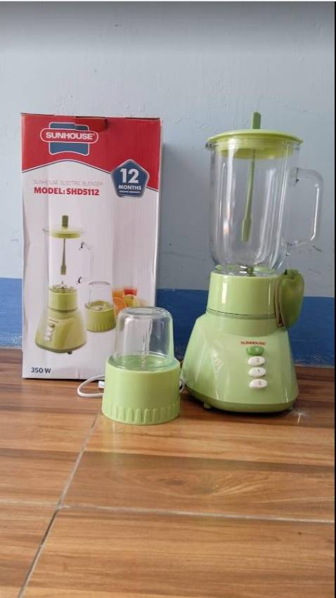 Giao đúng ngày, giờ thông báo. Hàng được đóng gói cẩn thận, đẹp. Rất hài lòng, cám ơn shop.