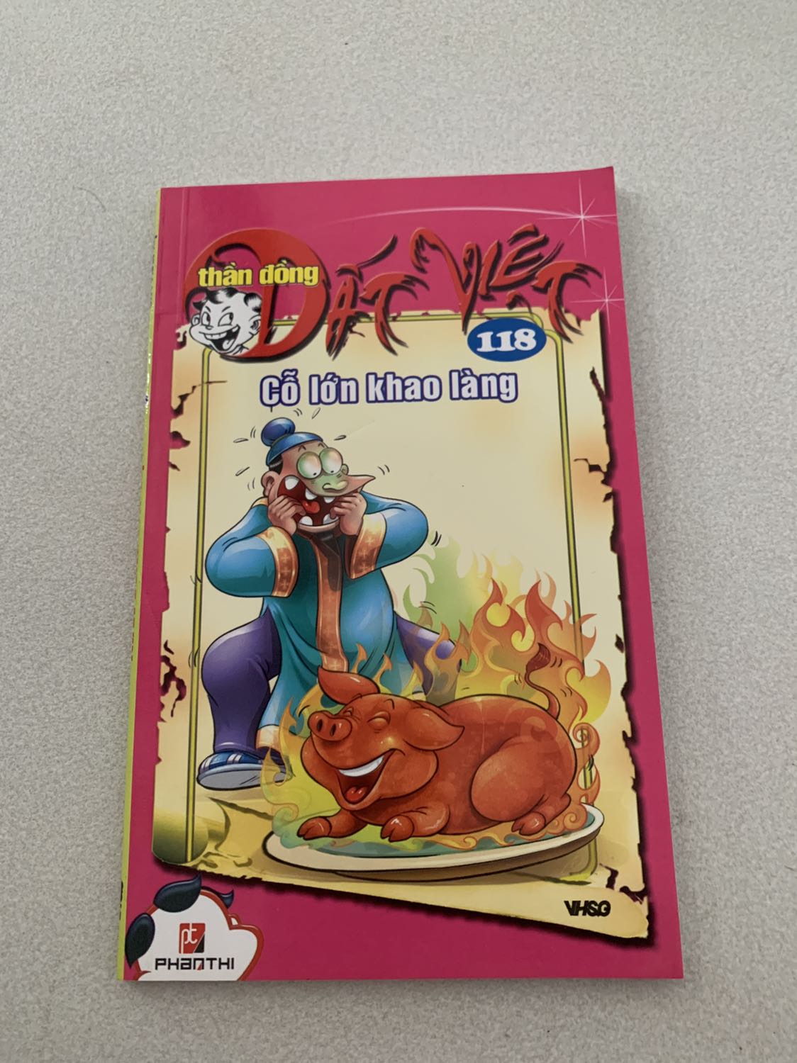 Thần Đồng Đất Việt là bộ sách rất nên mua cho các bé đọc để thoả mãn sự tò mò và khuyến khích các bé tìm tòi, khám phá! Bộ sách thuần Việt nên có trong tủ sách gia đình, phù hợp mọi lứa tuổi ^^