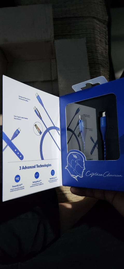 Dây Anker chắc chắn khỏi phải bàn, thêm skin Marvel nữa đúng khỏi chê.
Đánh giá 5 sao 🌠