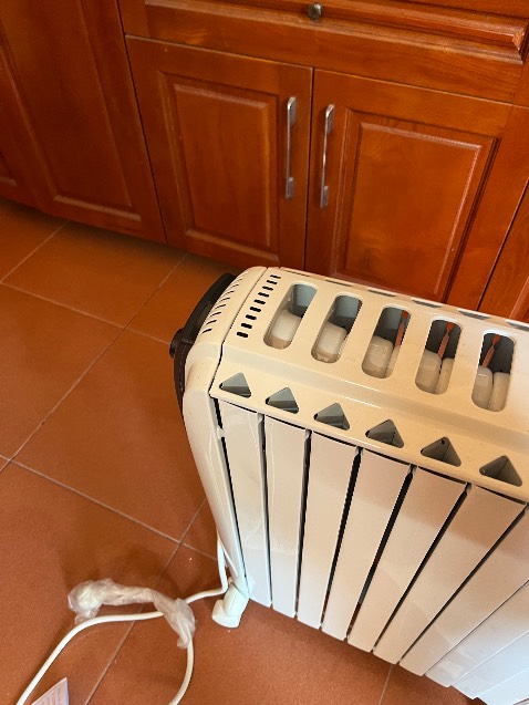 Hàng bị bóp méo, chưa sử dụng nên chưa biết thế nào.