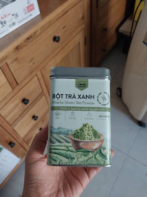 Mình rất thích bột trà xanh matcha. Béo nhẹ,  thơm. Hộp hơn 110 gram nhiều hơn mình nghĩ, bảo bì đóng gói cẩn thận và đẹp nên mua nhé.