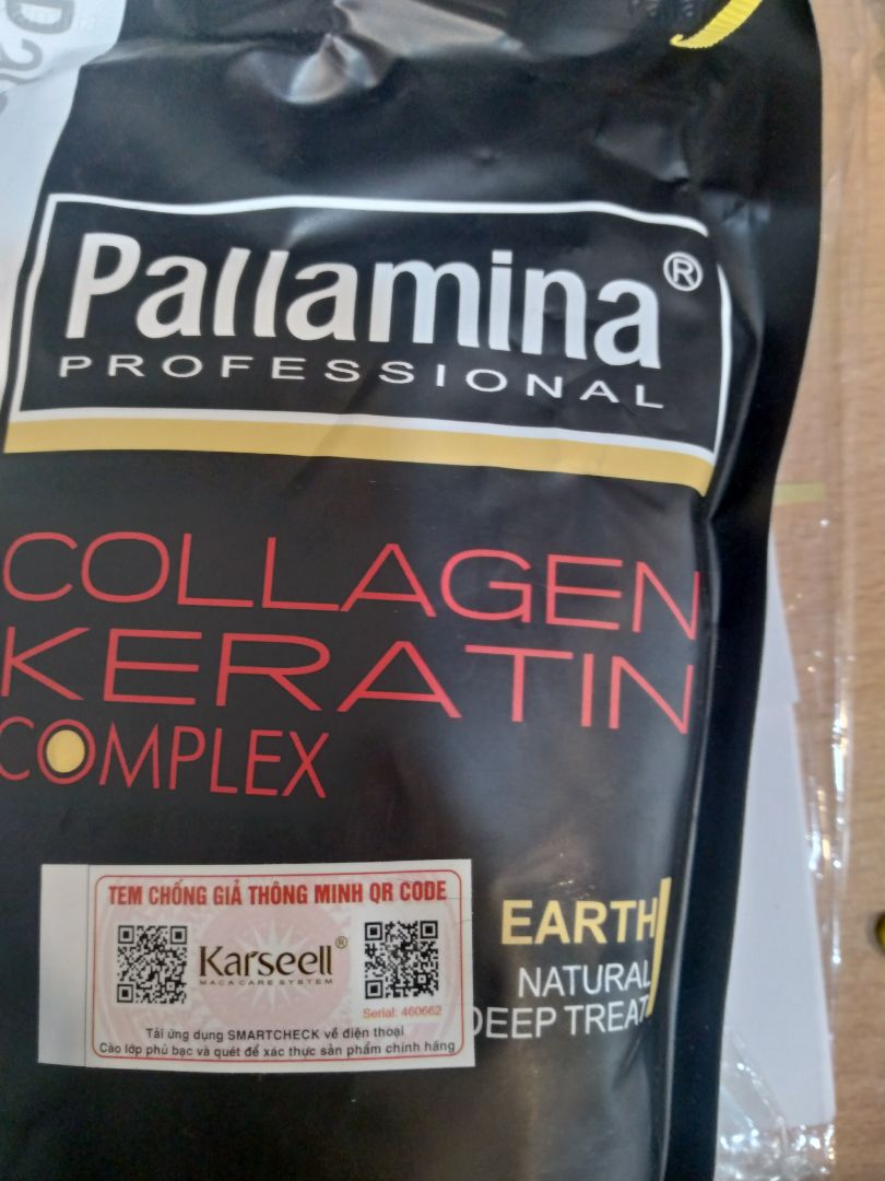 Hôm nay, tròn 3 tháng mình sử dụng sản phẩm này nên mới dám viết nhận xét.

Tóc mình trước đây rất yếu, cứ cắt đi được một thời gian là lại bị chẻ ngọn. Còn bây giờ, tóc chẻ vẫn còn nhưng rất ít, và tóc cũng đã chắc khỏe, óng mượt và đen hơn rất nhiều. 

Tóc ủ xong mùi giống như từ salon mới ra vậy. Mình dùng 3 tháng mà vẫn còn 2/3 gói nữa nhé.
Mình có chút thắc mắc vì bảo thương hiệu là của Ý nhưng mình tìm trên mạng không thấy có. Trong khi search thì ra tên công ty ở Quảng Châu (TQ) nên mình cho 4 sao thôi.