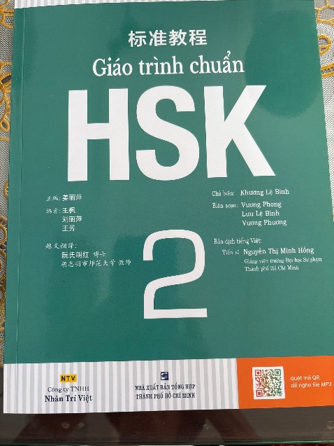 Sách đẹp, chữ rõ nét, quyển bài học hình màu, hài lòng