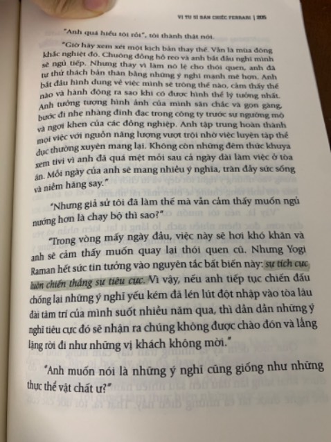 Sách này ban đầu mình nhìn tên không có ấn tượng lắm. Nhưng đọc thì rất hay, sách giúp mình chiêm nghiệm ra nhiều thứ và nhiều triết lí đáng để học. Mình đã take note được rất nhiều chi tiết hay. Mình biết ơn những giá trị sâu sắc quốn sách này mang lại.