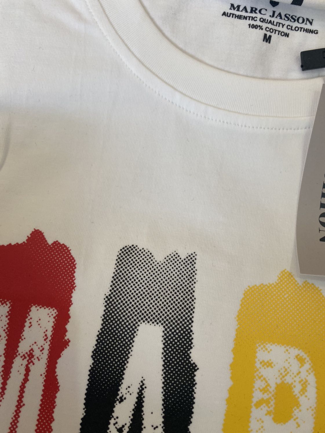 Áo đẹp, vải dày tốt, giao hàng nhanh